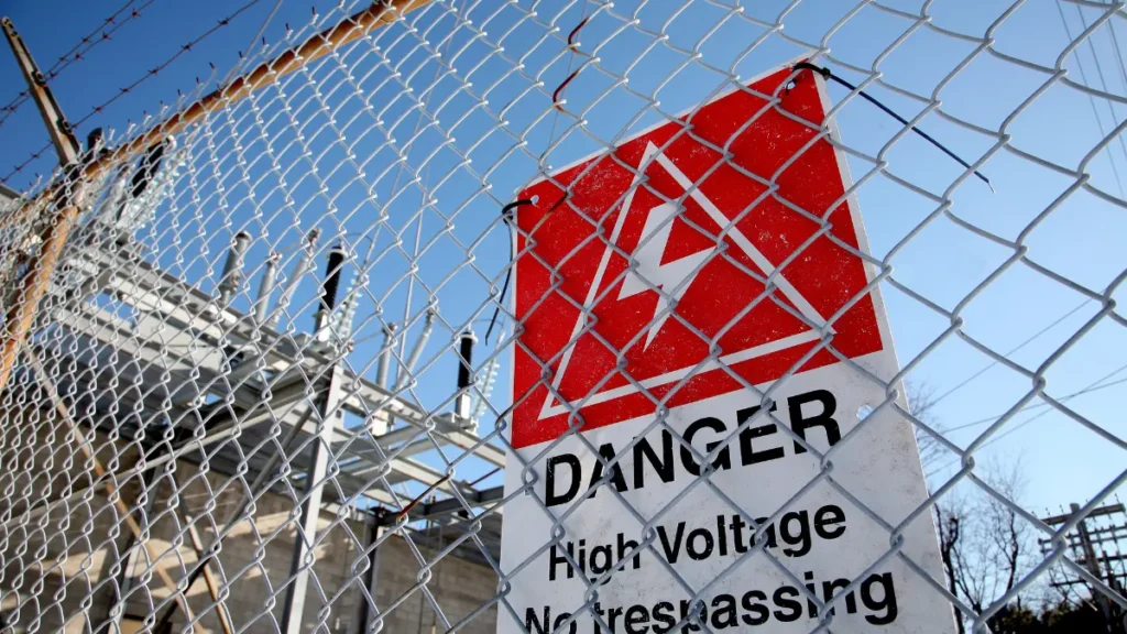 segurança na cerca elétrica segurança na cerca elétrica